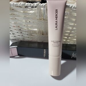 Laura Mercia Pure Canvas Primer